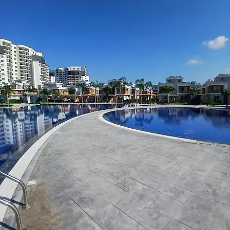 Iskele Long Beach Luxury Penthouse Royalsun Elit Kuzey Kibris Elite Site 21 Noyanlar Yeni Iskele, Iskele, 99850, Kuzey Kibris The Arkin Casino 5 Dk Grand Saphire Casino 5 Dk Merit Royal Gardens 10 Dakika Casino Salamis Casino Píla