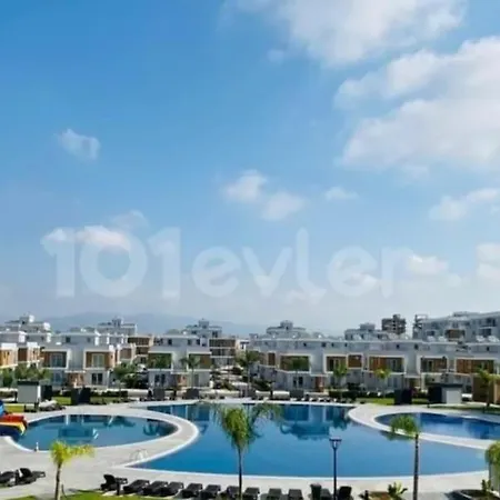 Iskele Long Beach Luxury Penthouse Royalsun Elit Kuzey Kibris Elite Site 21 Noyanlar Yeni Iskele, Iskele, 99850, Kuzey Kibris The Arkin Casino 5 Dk Grand Saphire Casino 5 Dk Merit Royal Gardens 10 Dakika Casino Salamis Casino Apartman Píla