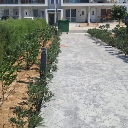 Iskele Long Beach Luxury Penthouse Royalsun Elit Kuzey Kibris Elite Site 21 Noyanlar Yeni Iskele, Iskele, 99850, Kuzey Kibris The Arkin Casino 5 Dk Grand Saphire Casino 5 Dk Merit Royal Gardens 10 Dakika Casino Salamis Casino Apartman Píla