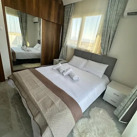 Apartman Iskele Long Beach Luxury Penthouse Royalsun Elit Kuzey Kibris Elite Site 21 Noyanlar Yeni Iskele, Iskele, 99850, Kuzey Kibris The Arkin Casino 5 Dk Grand Saphire Casino 5 Dk Merit Royal Gardens 10 Dakika Casino Salamis Casino