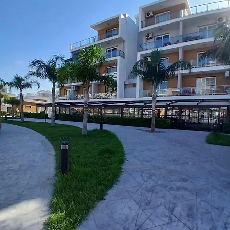 דירה Iskele Long Beach Luxury Penthouse Royalsun Elit Kuzey Kibris Elite Site 21 Noyanlar Yeni Iskele, Iskele, 99850, Kuzey Kibris The Arkin Casino 5 Dk Grand Saphire Casino 5 Dk Merit Royal Gardens 10 Dakika Casino Salamis Casino